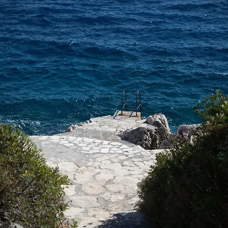 Escalade Iii Vila Kaş