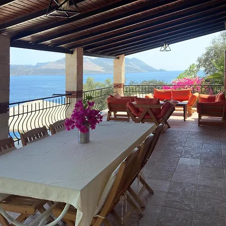 Escalade Iii Villa